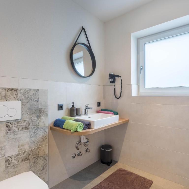 Luisalle Top 3 - Deluxe Apartment mit Balkon und 2 Schlafzimmern - 12