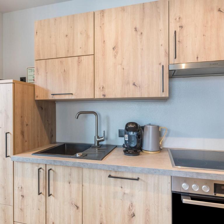 Luisalle Top 3 - Deluxe Apartment mit Balkon und 2 Schlafzimmern - 7