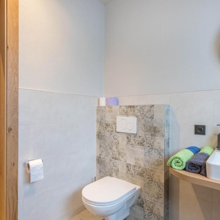 Luisalle Top 3 - Deluxe Apartment mit Balkon und 2 Schlafzimmern - 13