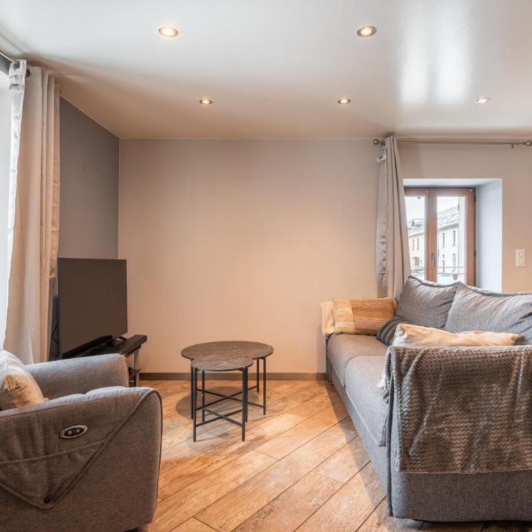 Loft Cosy au coeur du village - Two-Bedroom Apartment with Mountain View - 21