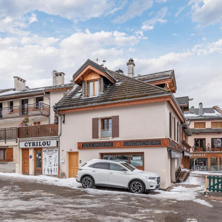 Loft Cosy au coeur du village - Two-Bedroom Apartment with Mountain View - 23