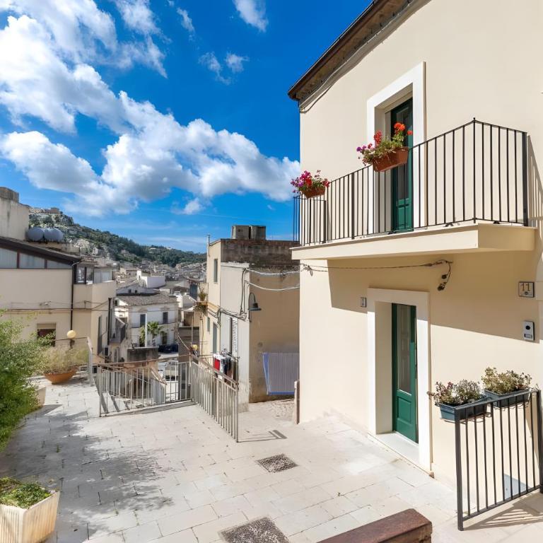 Appartamento Liolà - Two-Bedroom Deluxe Apartment with Balcony - 1