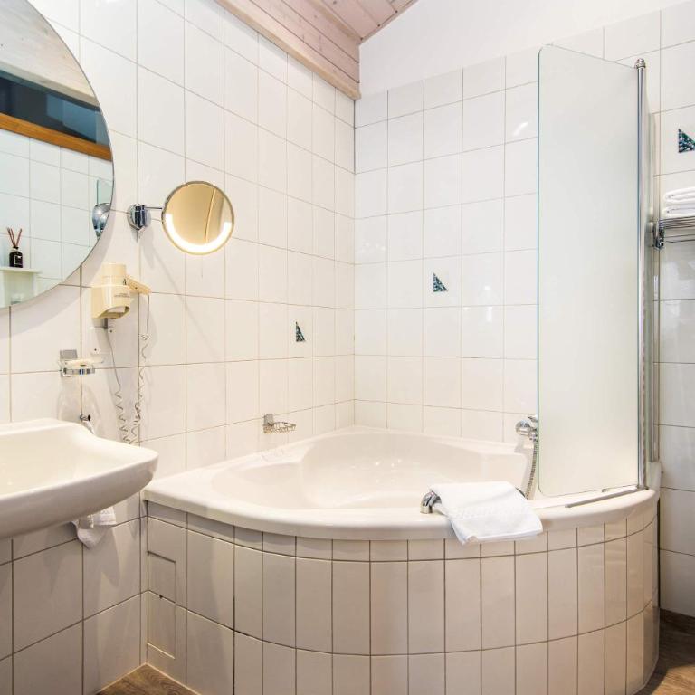 Waldhotel Fletschhorn Private Whole Hotel in Saas-Fee 360 Alpine Views & Sauna - Chalet - 31
