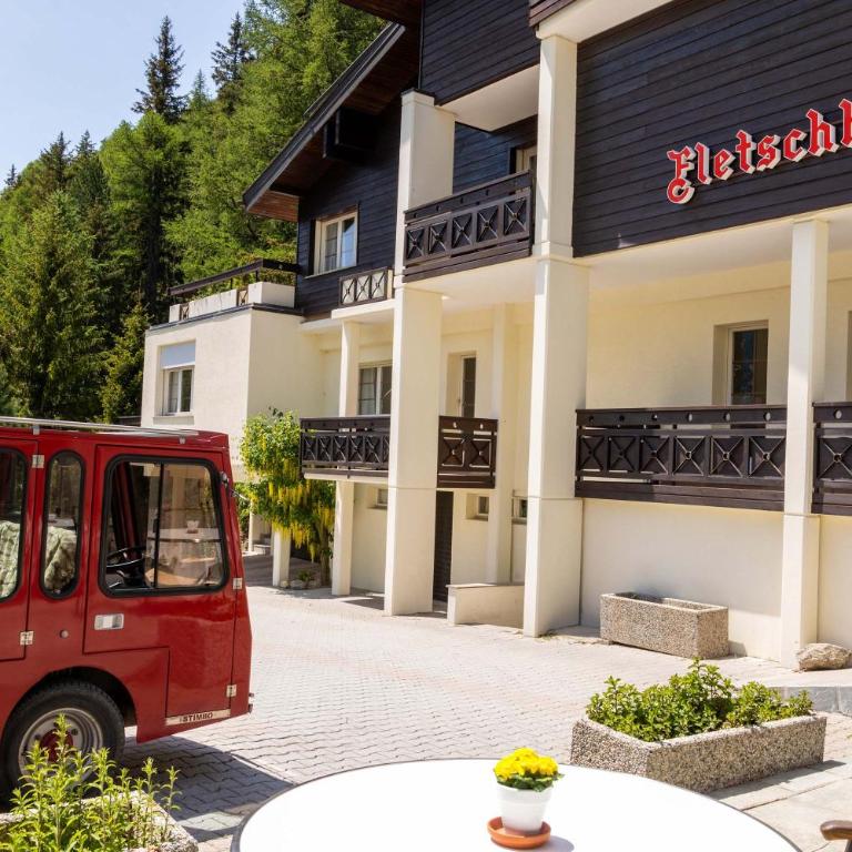 Waldhotel Fletschhorn Private Whole Hotel in Saas-Fee 360 Alpine Views & Sauna - Chalet - 46