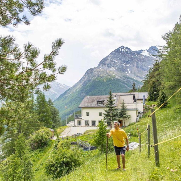 Waldhotel Fletschhorn Private Whole Hotel in Saas-Fee 360 Alpine Views & Sauna - Chalet - 52