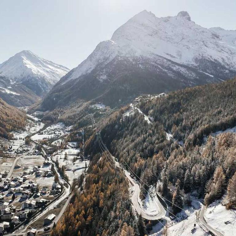 Waldhotel Fletschhorn Private Whole Hotel in Saas-Fee 360 Alpine Views & Sauna - Chalet - 92