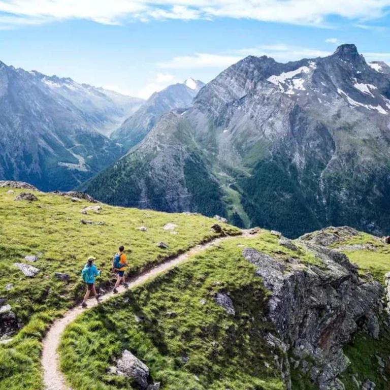 Waldhotel Fletschhorn Private Whole Hotel in Saas-Fee 360 Alpine Views & Sauna - Chalet - 96