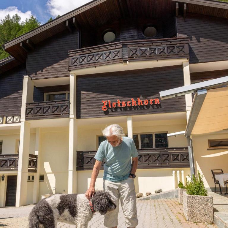 Waldhotel Fletschhorn Private Whole Hotel in Saas-Fee 360 Alpine Views & Sauna - Chalet - 98