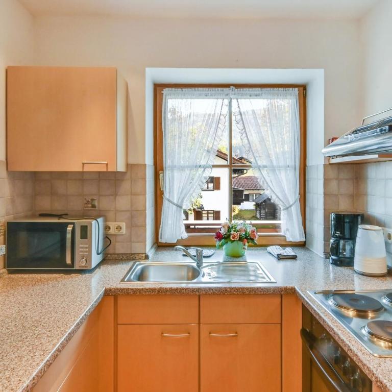 Katharinenhof Ferienwohnung Alpspitz (4) - Superior Apartment mit 1 Schlafzimmer und Balkon - 9