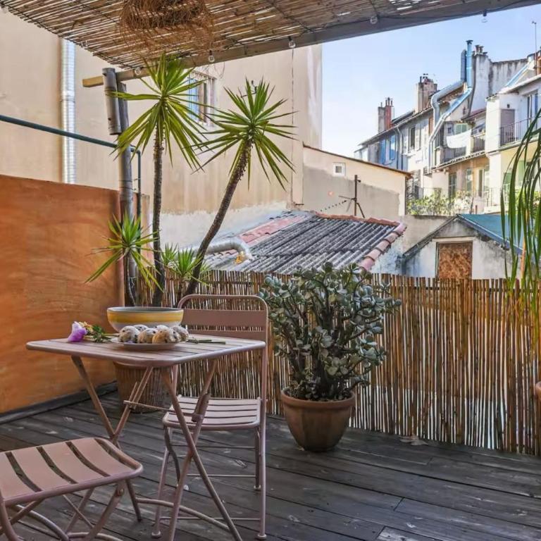 Appartement avec terrasse & mezzanine Cœur du 6ème - La Plaine - Appartement - 1