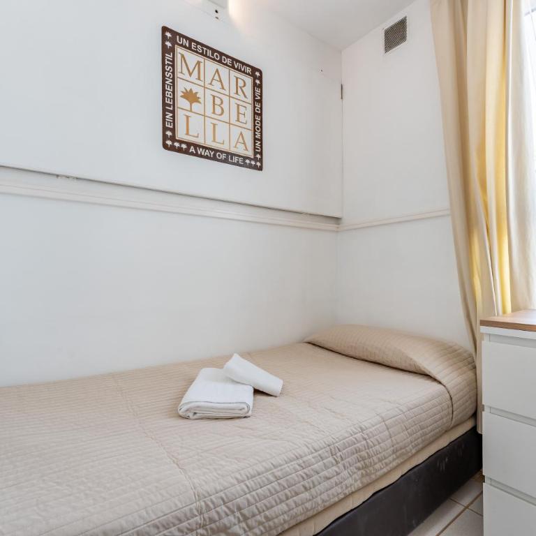 Sea Front Beach house Micaela G - Two-Bedroom Deluxe Apartment with Ocean View - 21