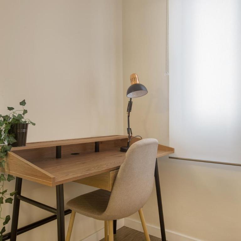 La Mejor Ubicacion Con Parking - Apartamento Deluxe de 2 dormitorios con balcón - 19