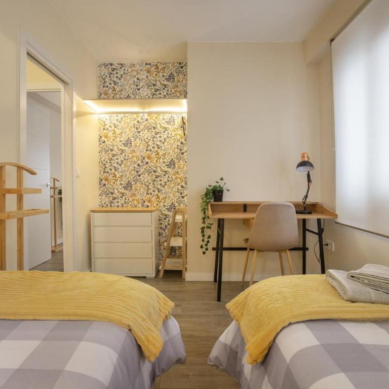 La Mejor Ubicacion Con Parking - Apartamento Deluxe de 2 dormitorios con balcón - 20