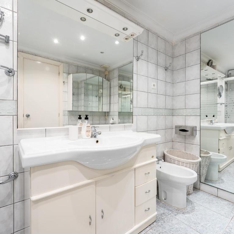 Penthouse In Old Town Fuengirola - Apartamento Deluxe de 2 dormitorios con vistas al mar - 14