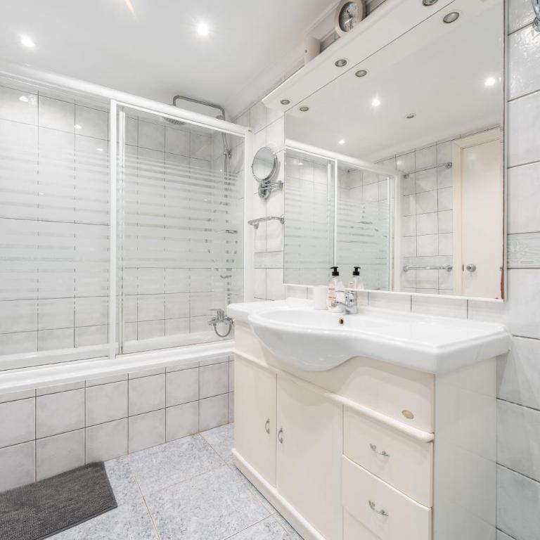 Penthouse In Old Town Fuengirola - Apartamento Deluxe de 2 dormitorios con vistas al mar - 13