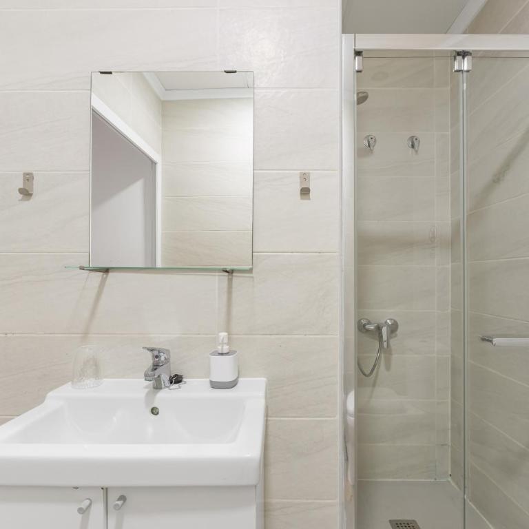 7A Hostal - Double Room - Disability Access - 6