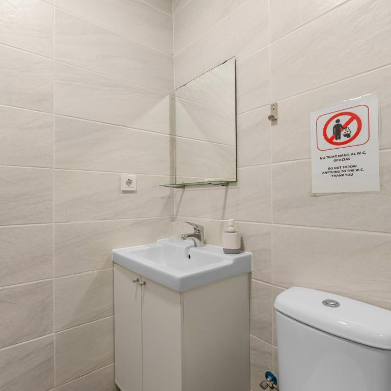 7A Hostal - Double Room - Disability Access - 8