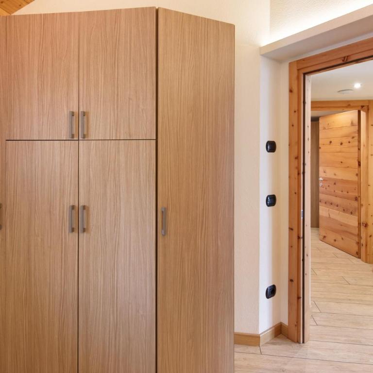 Chalet Lamada - Two-Bedroom Deluxe Apartment with Balcony - 17