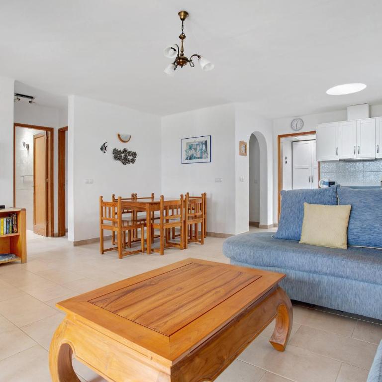 Puerto Chico V - Two-Bedroom Deluxe Apartment with Ocean View - 8