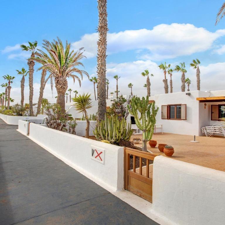 Puerto Chico V - Two-Bedroom Deluxe Apartment with Ocean View - 23