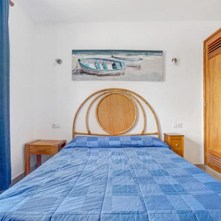 Puerto Chico V - Two-Bedroom Deluxe Apartment with Ocean View - 15