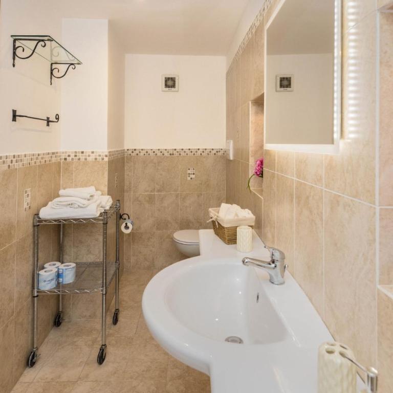 Sorrento Center Luxury Apartment 2 - Appartamento Deluxe con 2 Camere da Letto e Balcone - 23