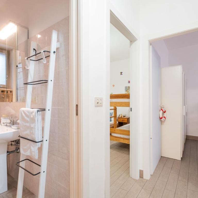 Rossini 14 Centro e Mare a Piedi - Three-Bedroom House - 16