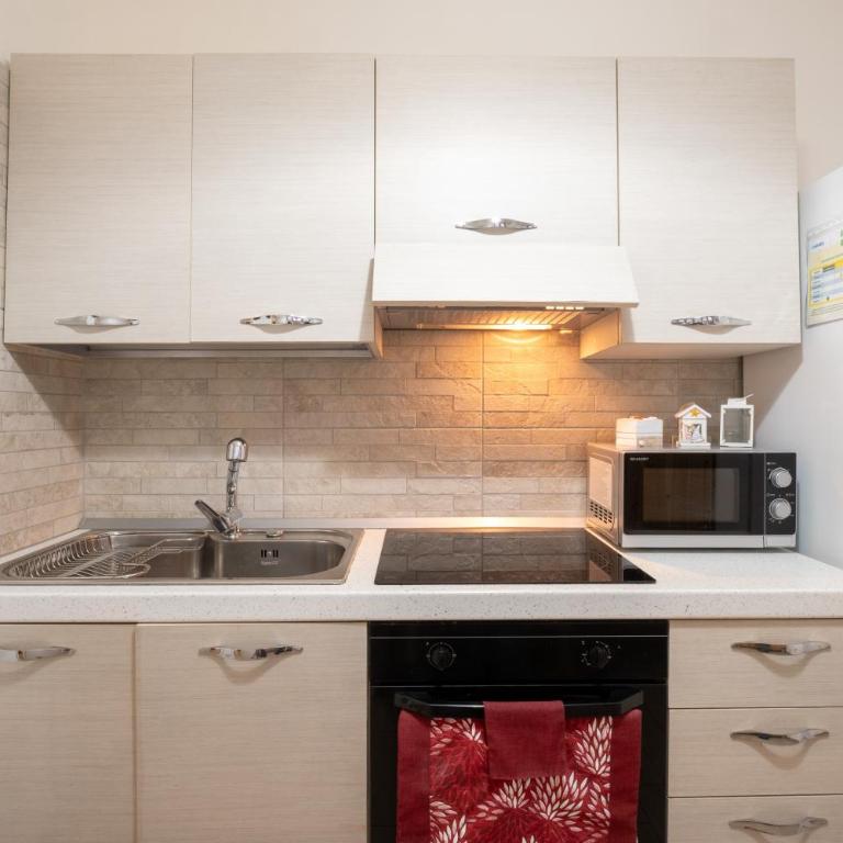 Rossini 14 Centro e Mare a Piedi - Three-Bedroom House - 8