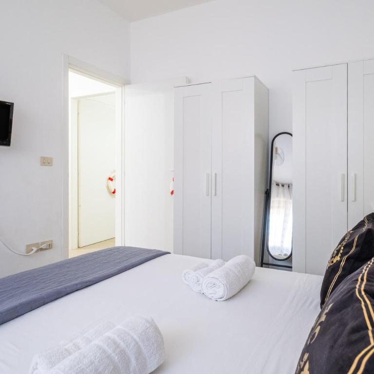 Rossini 14 Centro e Mare a Piedi - Three-Bedroom House - 13
