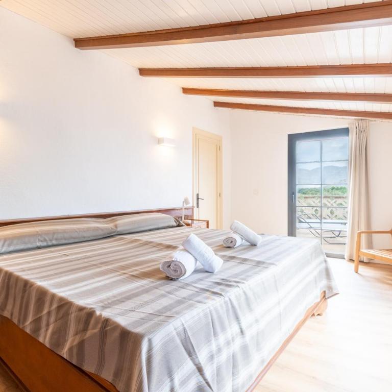 Can Negri Grand - Villa with Garden View - 12