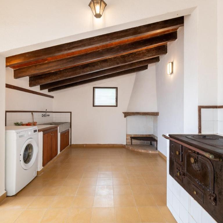 Can Negri Grand - Villa with Garden View - 23