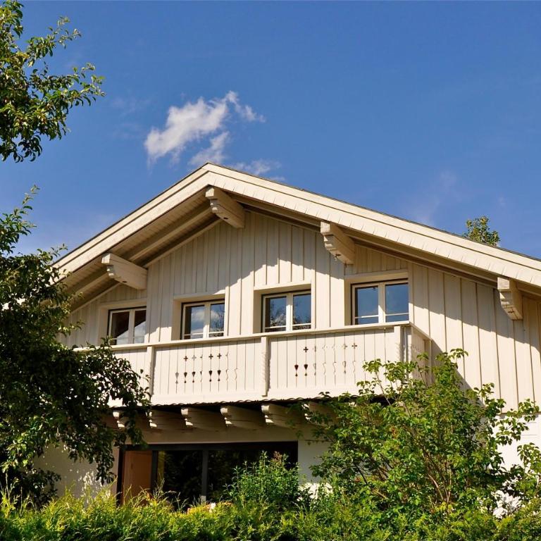 Ferienwohnung Caprano - Premium Apartment mit 3 Schlafzimmern und Balkon - 1