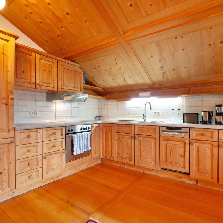Ferienwohnung Caprano - Premium Apartment mit 3 Schlafzimmern und Balkon - 22