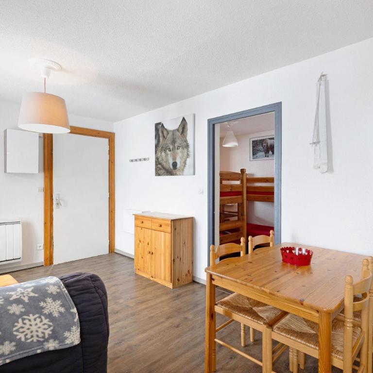 Chalet Pla Del Mir - One-Bedroom Apartment with Garden View - 13