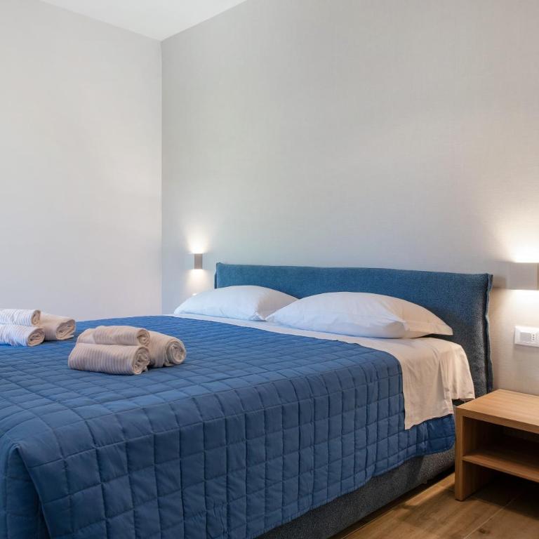 Residence Eleonora - Appartamento Deluxe con 2 Camere da Letto e Balcone - 17