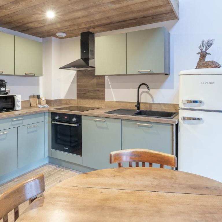 Les Petits Loups - Appartement 2 Chambres Deluxe avec Balcon - 12