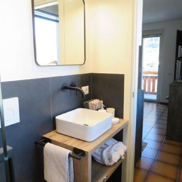 Casa Facco - Two-Bedroom Deluxe Apartment with Garden View - 32