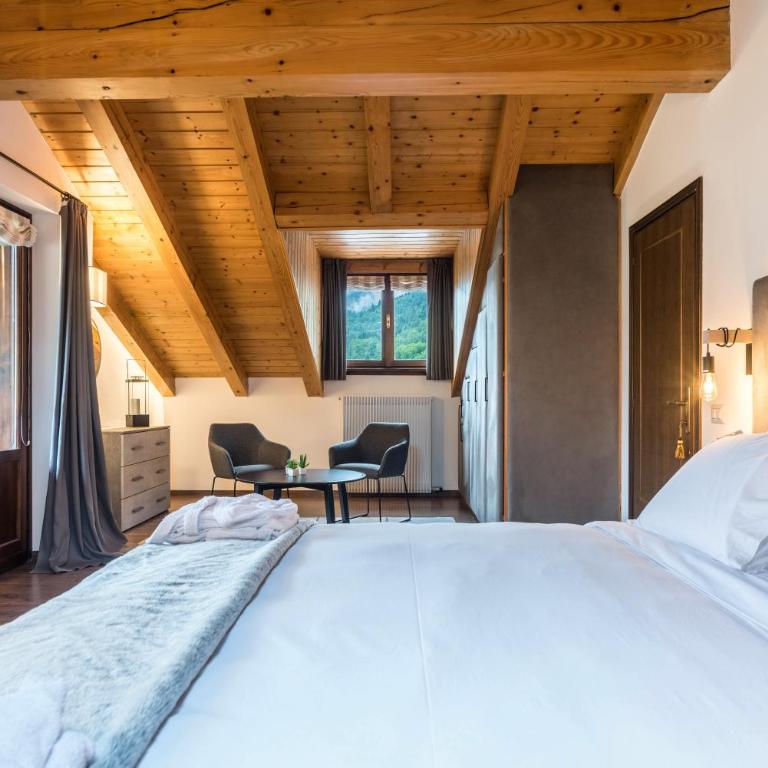 Casa Facco - Two-Bedroom Deluxe Apartment with Garden View - 20