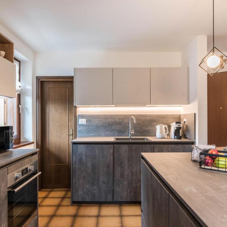 Casa Facco - Two-Bedroom Deluxe Apartment with Garden View - 12