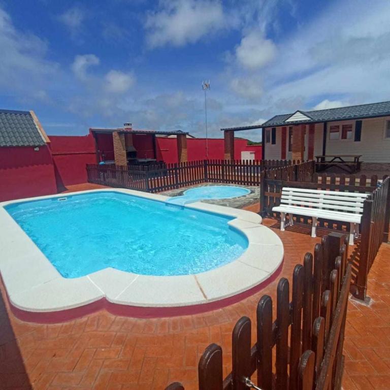 Bungalow Mis Niñas 2 - Three-Bedroom Bungalow - 2