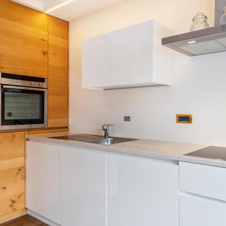 Apartment Mozart - Appartamento Deluxe con 2 Camere da Letto e Balcone - 7