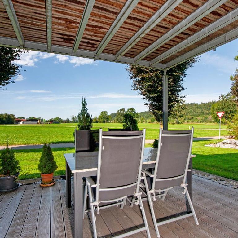Ferienwohnung im Allgäu - Biber 1 - Deluxe-Apartment mit 2 Schlafzimmern und Gartenblick - 2