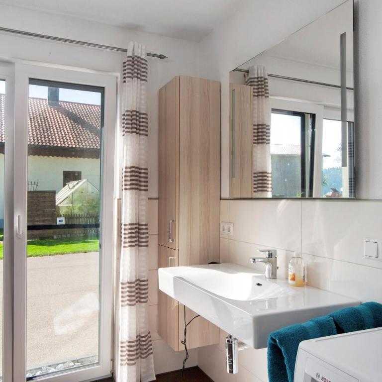 Ferienwohnung im Allgäu - Biber 1 - Deluxe-Apartment mit 2 Schlafzimmern und Gartenblick - 14