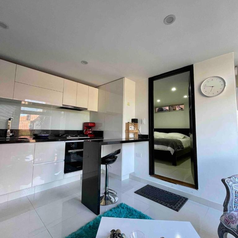 Modern loft with a private terrace and parking in a quiet neighborhood - Apartamento de 1 dormitorio - 8