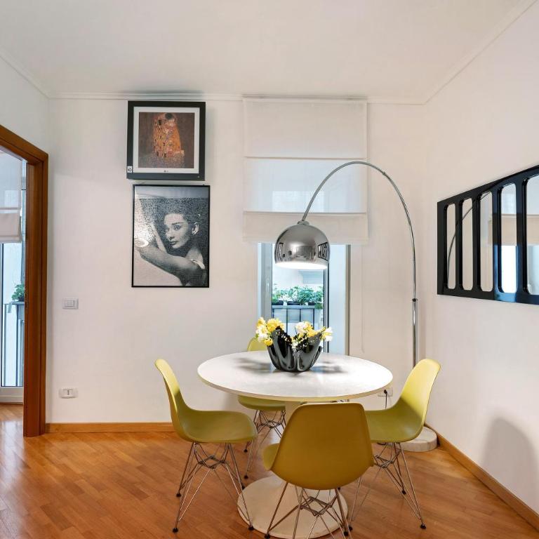 Elegante dimora a Napoli centro - Appartamento Deluxe con 2 Camere da Letto e Balcone - 6