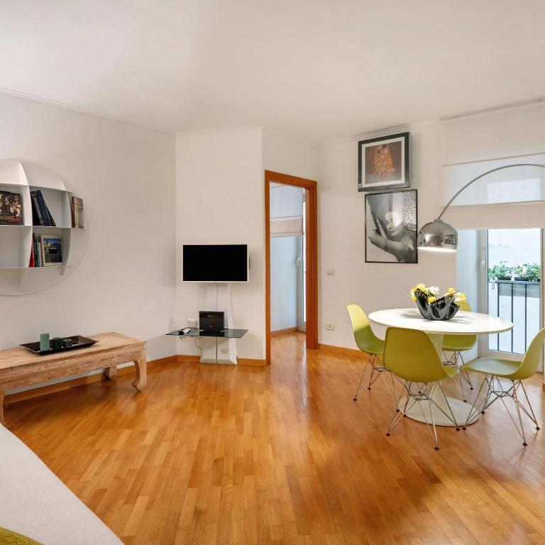 Elegante dimora a Napoli centro - Appartamento Deluxe con 2 Camere da Letto e Balcone - 16