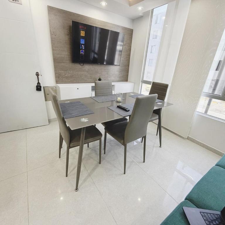 Moderno al norte Full equipado 2 aires 6 camas - Apartamento de 3 dormitorios - 7
