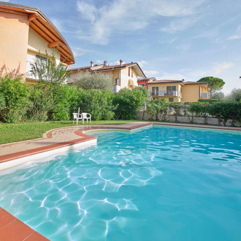Madonnina Apartment in Lazise - Appartamento Deluxe con 2 Camere da Letto e Balcone - 1