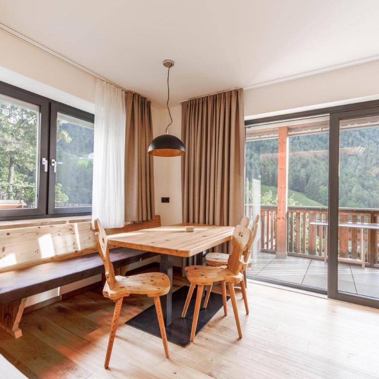 Sonnleiten Sonnenadler 2 - Two-Bedroom Deluxe Apartment with Garden View - 4