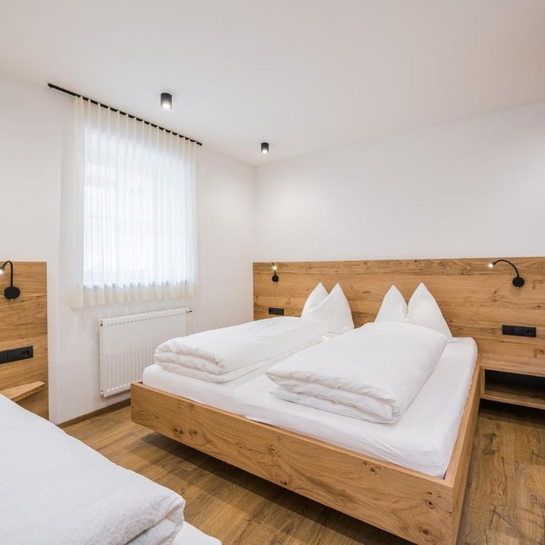 Kuenz Dolomites App 4 - Superior Apartment mit 1 Schlafzimmer und Balkon - 9